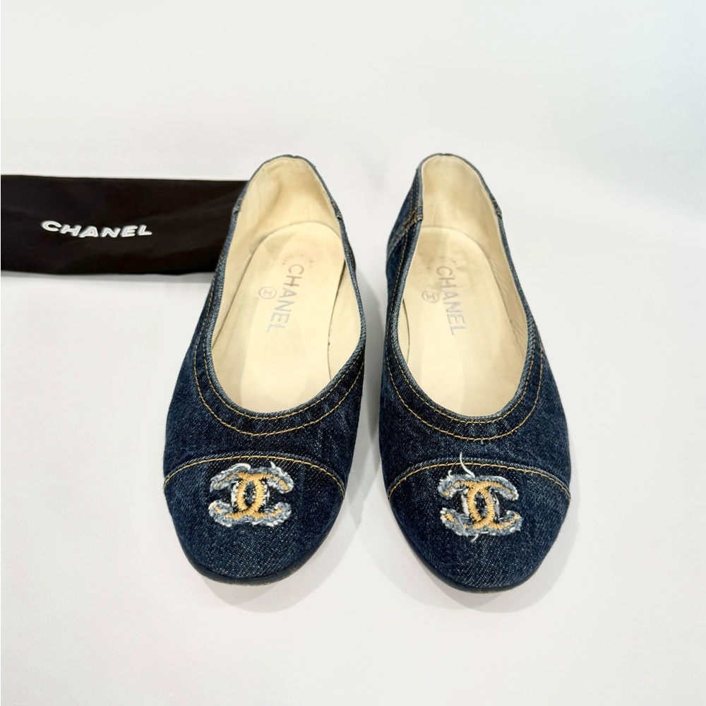 ✨SOLD✨ Rare Chanel Denim CC Ballet Flats